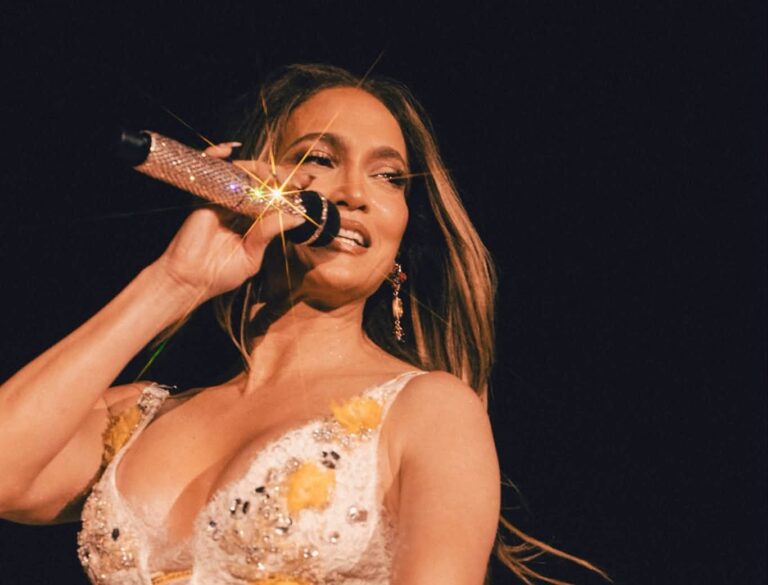 Jennifer Lopez esalta il party Dolce&Gabbana a Taormina: “Una notte che non dimenticherò mai”