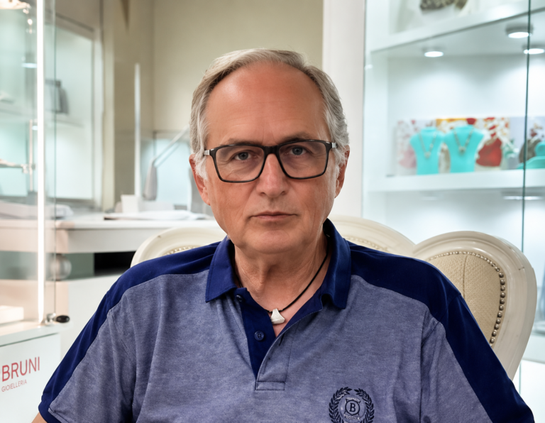 Lo Stato non perda tempo: grazia subito per Mario Roggero. Non c’è un minuto da perdere