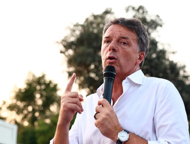 Renzi alla sinistra: “Andiamo a vincere. Calenda anche se arriva al 3% non toccherà palla”