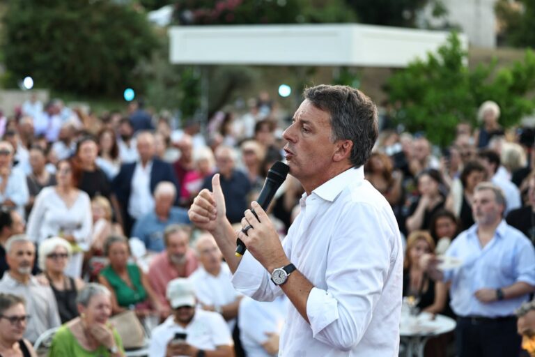Renzi: “Da settimana in campagna elettorale per la vittoria del centrosinistra”