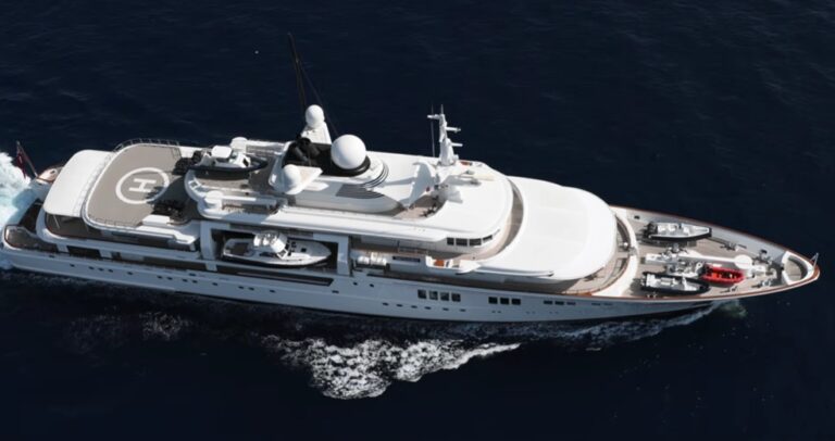 A Taormina sbarca il gigayacht da 90 mln dell’emiro MBZ, Presidente degli Emirati Arabi
