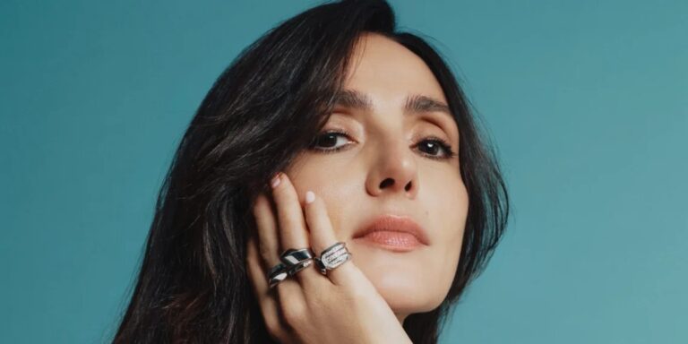 Taormina Arte, Ambra Angiolini protagonista all’alba del Teatro Antico con “Svegliare il giorno”