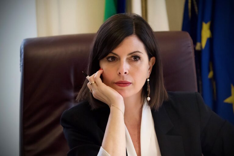 Commissione di Vigilanza Rai, si dimettono la presidente Barbara Floridia e tutti i componenti dell’opposizione