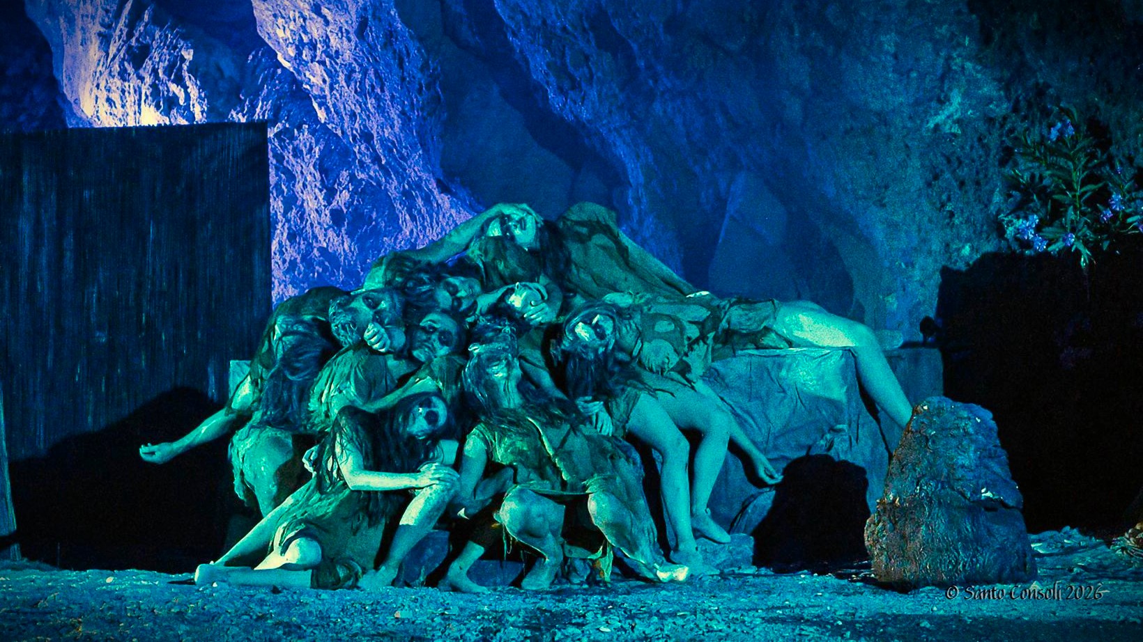 Inferno 2026, esordio boom e subito sold out alle Gole dell'Alcantara 1 c Grandi consensi per le nuove coreografie di Inferno firmate da Fia Distefano