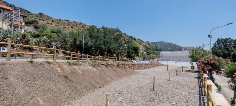 Taormina, apre il nuovo parcheggio comunale a Mazzeo