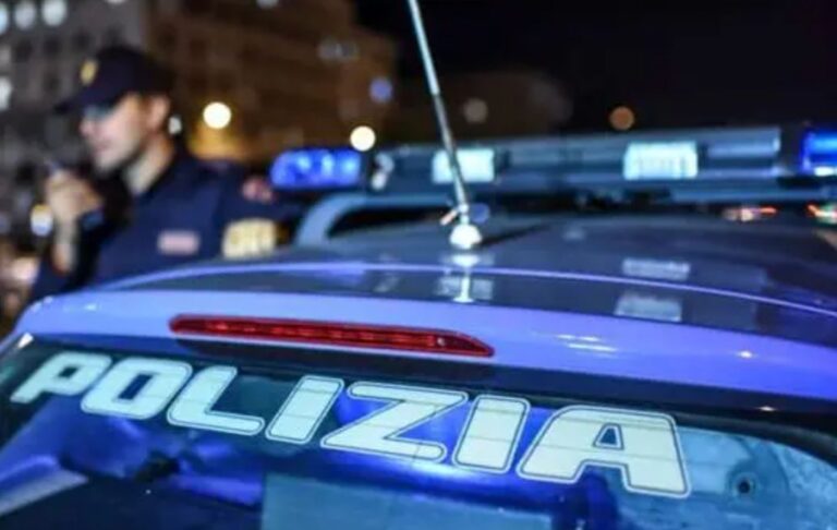 Si libera del braccialetto e incendia negozio ex compagna: arrestato un 35enne