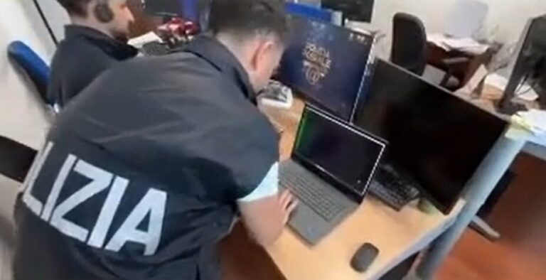 Operazione di Polizia a Catania contro la pedopornografia online, blitz in 17 città e 7 arresti 