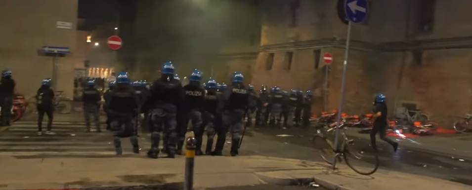 scontri a Bologna 02