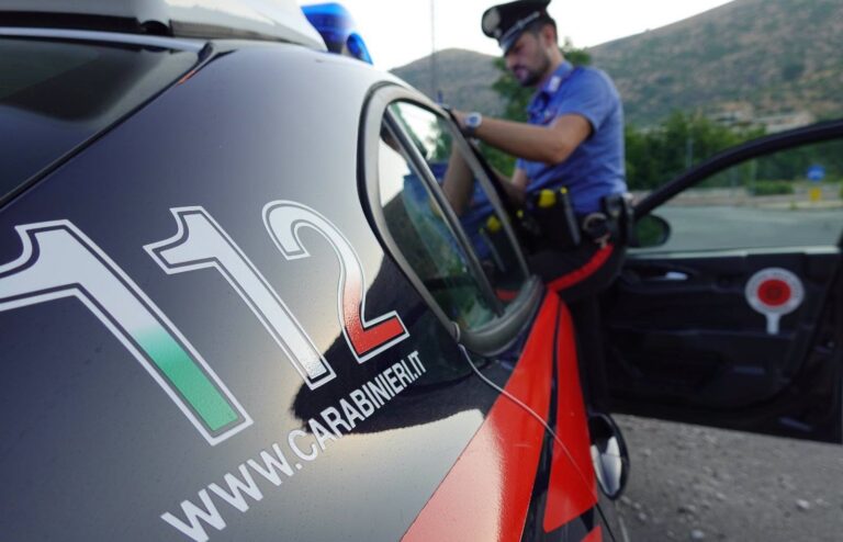 Ancora un femminicidio, donna strangolata e uccisa dal marito