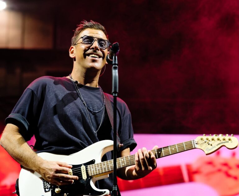Gabbani dopo il malore: “Sto bene, non mi era mai successo. Recupereremo il concerto a Letojanni” Gabbani dopo il malore: “Sto bene, non mi era mai successo. Recupereremo il concerto a Letojanni”