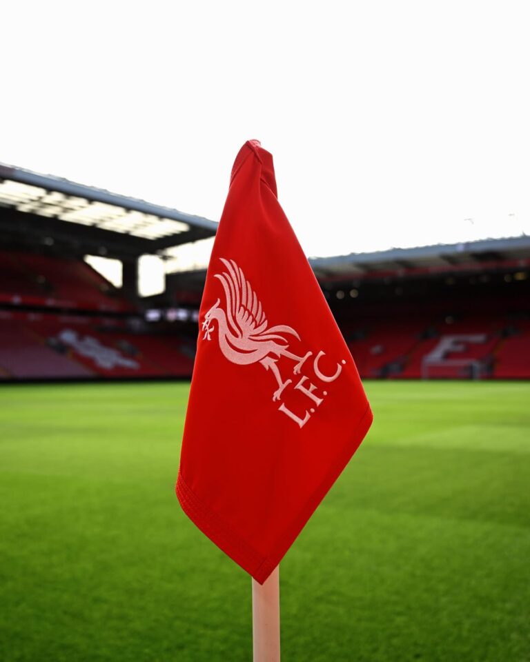 Jeff Bezos diventa azionista del Liverpool