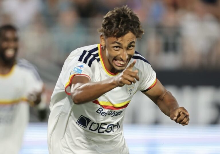 Buona la prima per il Lecce, battuto 2-0 il Venezia