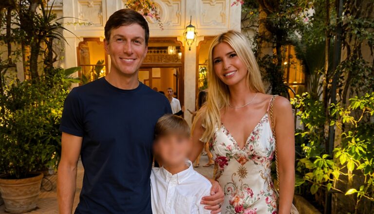 Ivanka Trump torna a Taormina e celebra lo spettacolo dell’Etna in eruzione