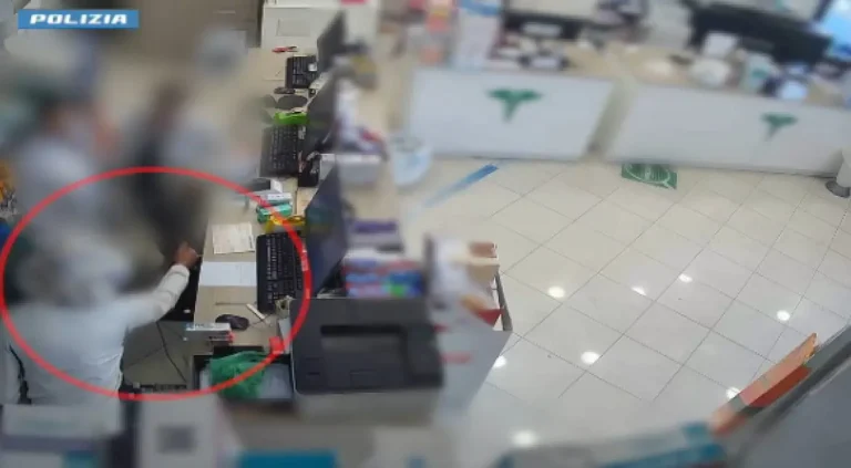 Rapinò una farmacia a Catania armato di taglierino, un arresto