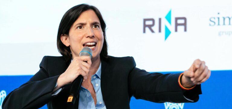 Schlein: “Mai stata a cena con Vannacci. Rischio di inquinamento della campagna elettorale”