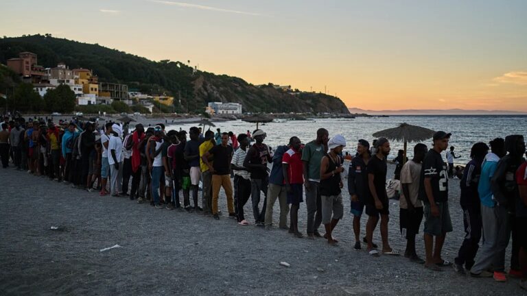Ceuta, 72mila arrivi dal Marocco: allerta per il 15 agosto