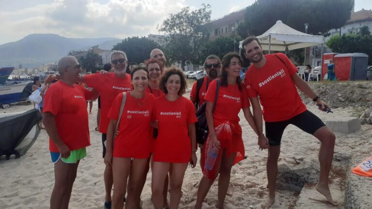 Dalla leucemia alla rinascita, Federico attraversa lo Stretto di Messina in 43 minuti