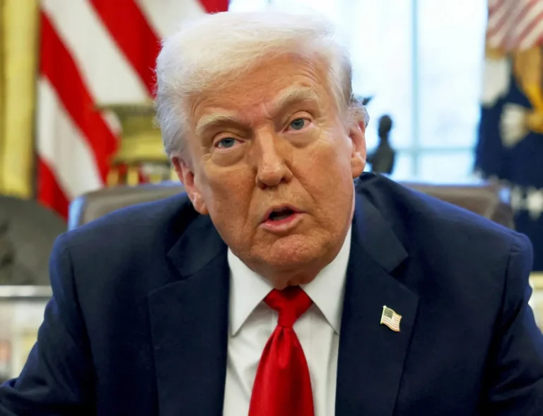 Trump esclude l’uso di armi nucleari contro l’Iran: “Non c’è motivo di farlo”