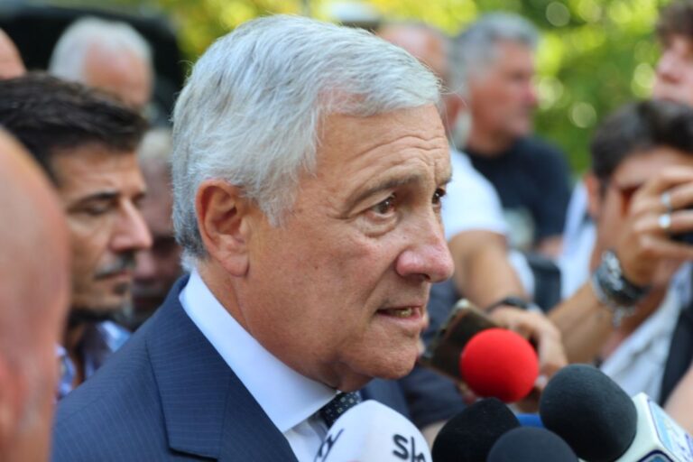 Immigrazione, Tajani: “La nostra priorità è la sicurezza, il pericolo jihadista non va sottovalutato”