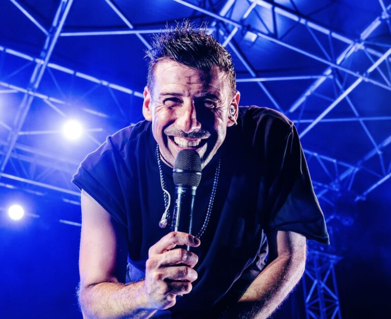Francesco Gabbani verso il ritorno a Letojanni: accordo vicino per il nuovo concerto. Data a sorpresa