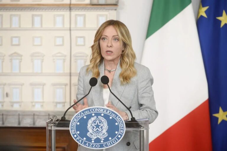 Meloni: “Intelligenza artificiale sfida al centro dell’azione del nostro governo, focus su persone e diritti”