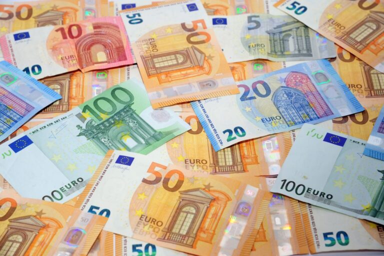 Ad agosto l’inflazione sale a +3,3% sostenuta dai prezzi dei beni energetici