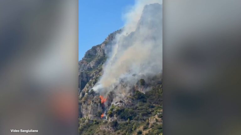 Incendi in Costiera Amalfitana Incendi in Costiera Amalfitana