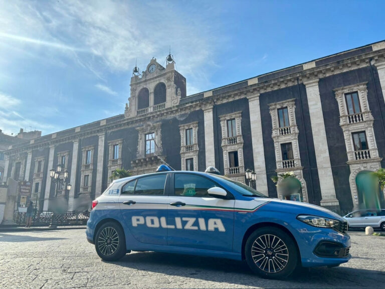 Catania, la Polizia arresta un soggetto evaso dai domiciliari. Era a passeggio in centro