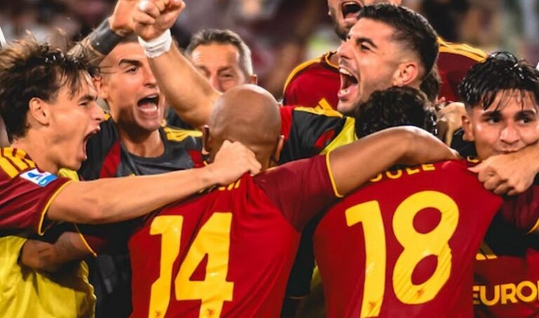 Roma rimonta l’Atalanta nel finale: 2-1 e vetta con l’Inter
